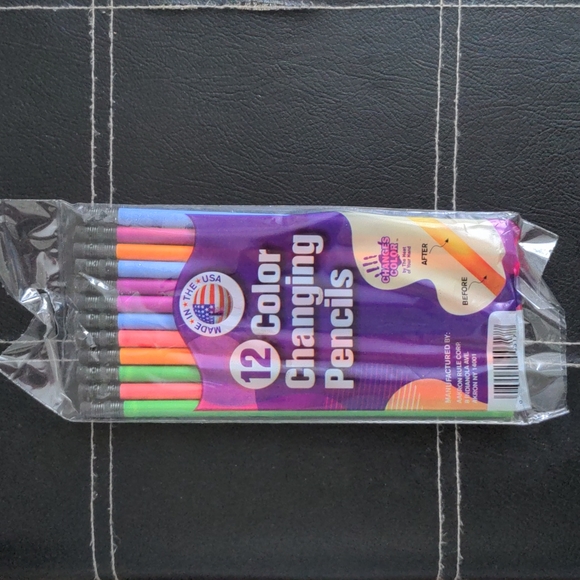 Color Changing Pencils - Picture 1 of 2